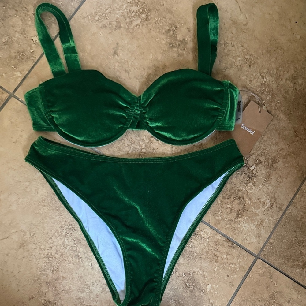 Samiol Emerald Velvet Bikini Set